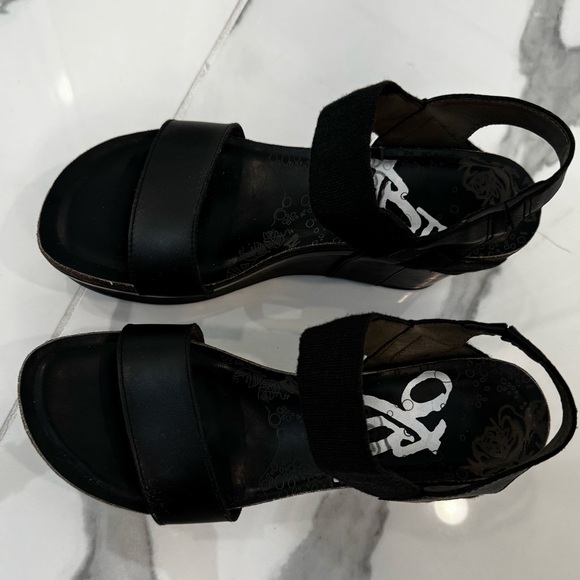 OBT Wedges - Picture 4 of 5